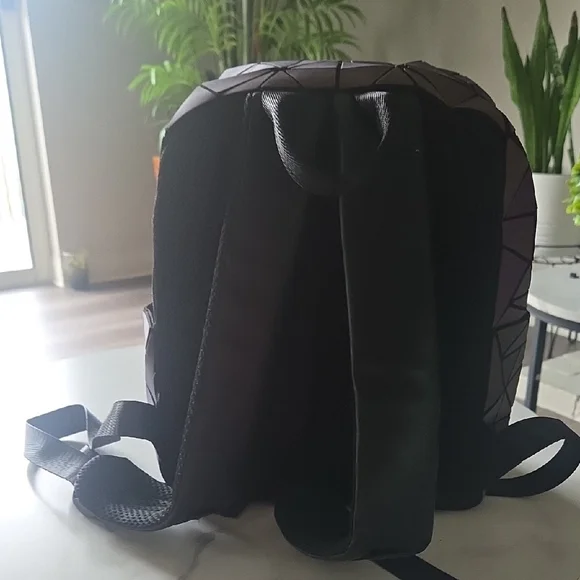 Geometric Pattern Backpack - Picture 4 of 6